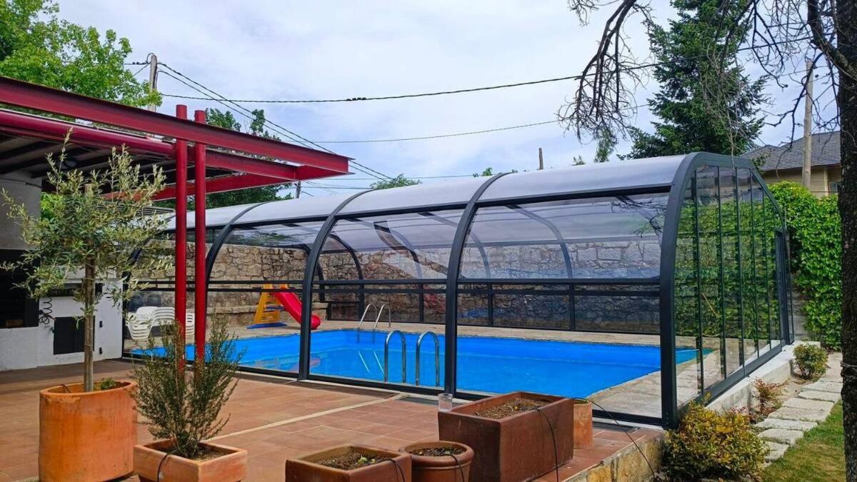 Villa Fantástica vivienda con amplio jardín y piscina Cercedilla Esterno foto